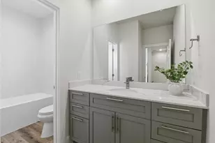 11916 S Hoa Sen Cir, Houston, TX 77072 - Photo 36