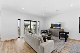 11916 S Hoa Sen Cir, Houston, TX 77072 - Photo 10