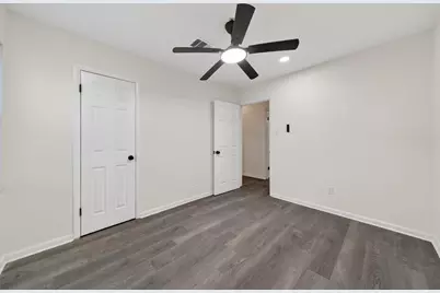4119 Ebbtide Drive, Houston, TX 77045 - Photo 32