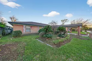 4119 Ebbtide Dr, Houston, TX 77045 - Photo 2