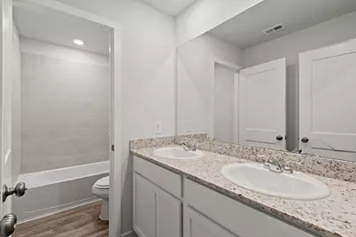 322 Amy Street, Angleton, TX 77515 - Photo 12