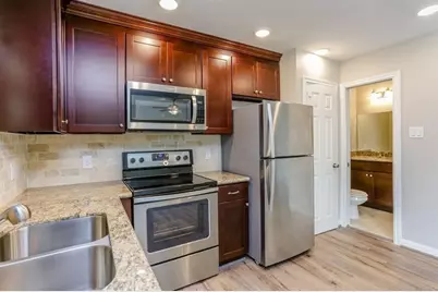 808 1/2 W Main Street #1, Houston, TX 77006 - Photo 8