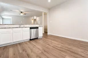 2228 Raider Dr, Conroe, TX 77301 - Photo 10