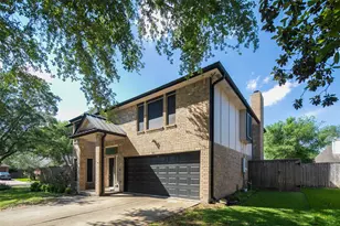 1801 Palo Duro St, Friendswood, TX 77546 - Photo 2