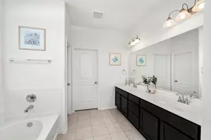 2404 Ocean Key Dr, Texas City, TX 77568 - Photo 18