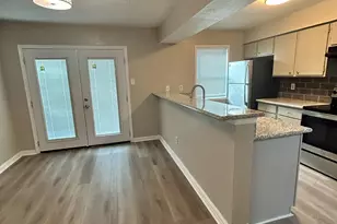 3901 Woodchase Dr, Houston, TX 77042 - Photo 6