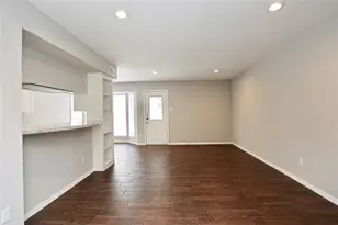 1135 Murrayhill Dr, Houston, TX 77043 - Photo 2