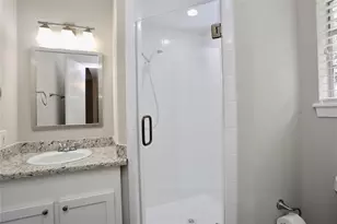 1135 Murrayhill Dr, Houston, TX 77043 - Photo 18