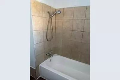 5782 Belcrest Street, Houston, TX 77033 - Photo 18