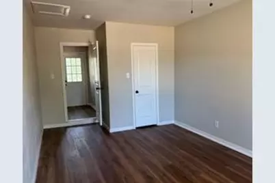 5782 Belcrest Street, Houston, TX 77033 - Photo 6