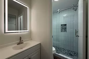 8 N Circlewood Glen, The Woodlands, TX 77381 - Photo 20