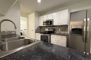 8 N Circlewood Glen, The Woodlands, TX 77381 - Photo 6