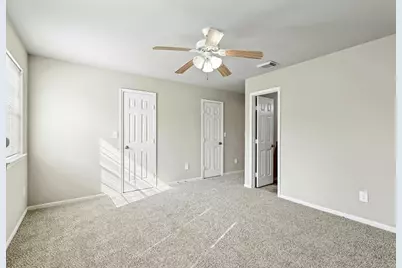 9743 Fatima Lake Drive, Houston, TX 77099 - Photo 8