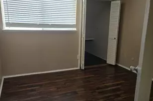 6601 Sands Point Dr, Houston, TX 77074 - Photo 6