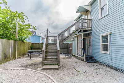 2511 Avenue L, Galveston, TX 77550 - Photo 22