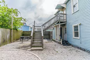 2511 Avenue L, Galveston, TX 77550 - Photo 22