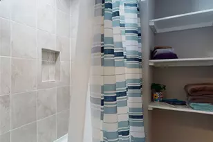 4507 W Bayshore Dr, Bacliff, TX 77518 - Photo 12