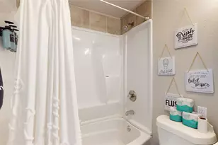 4507 W Bayshore Dr, Bacliff, TX 77518 - Photo 24