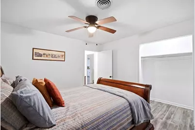 107 Sayles Street, Brenham, TX 77833 - Photo 24