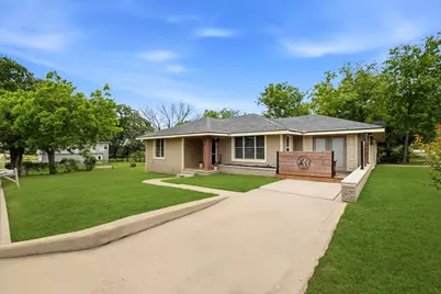 107 Sayles Street, Brenham, TX 77833 - Photo 4