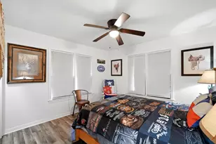 107 Sayles St, Brenham, TX 77833 - Photo 20