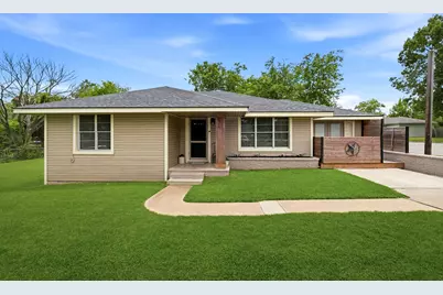 107 Sayles Street, Brenham, TX 77833 - Photo 2
