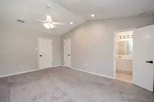 800 Country Pl Dr, Houston, TX 77079 - Photo 28