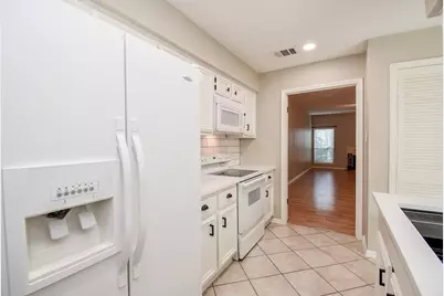 800 Country Place Drive #502, Houston, TX 77079 - Photo 18