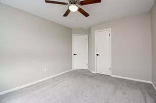 800 Country Pl Dr, Houston, TX 77079 - Photo 36