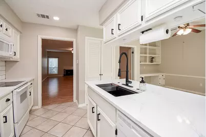 800 Country Place Drive #502, Houston, TX 77079 - Photo 20