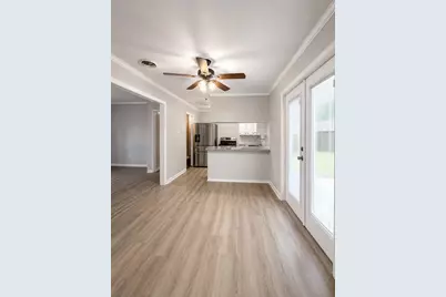 2721 27th Avenue N, Texas City, TX 77590 - Photo 4
