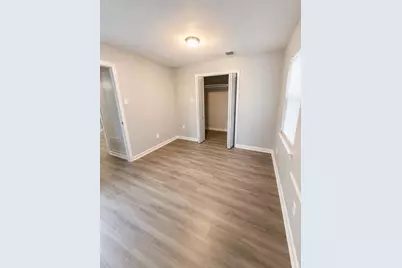 2721 27th Avenue N, Texas City, TX 77590 - Photo 8