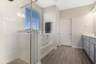 20118 Clear Rdg Ln, Montgomery, TX 77316 - Photo 18