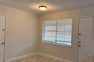 24710 Hunters Hollow Dr, Spring, TX 77380 - Photo 4