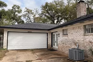 24710 Hunters Hollow Dr, Spring, TX 77380 - Photo 2
