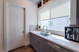 1705 Eado Point Ln, Houston, TX 77003 - Photo 28