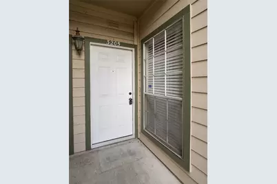 6500 Harbor Town Drive #3205, Houston, TX 77036 - Photo 2
