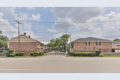 14333 Memorial Drive #41, Houston, TX 77079 - Photo 2