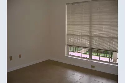 14333 Memorial Drive #41, Houston, TX 77079 - Photo 16