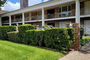 2101 Fountain View Dr, Houston, TX 77057 - Photo 24