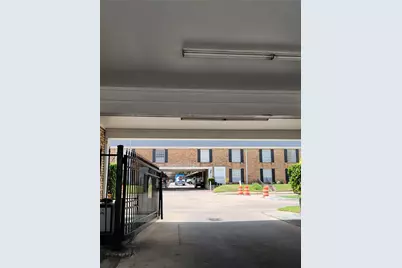 2101 Fountain View Drive #27, Houston, TX 77057 - Photo 24