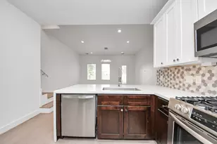 4447 Whitney Oak Ln, Houston, TX 77018 - Photo 8