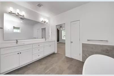 4447 Whitney Oak Lane, Houston, TX 77018 - Photo 18