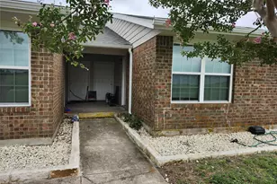 1000 S 8th St, Buckholts, TX 76518 - Photo 4