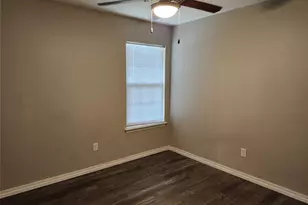 1000 S 8th St, Buckholts, TX 76518 - Photo 8