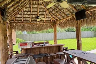 7 N Pine Rd, Texas City, TX 77591 - Photo 8