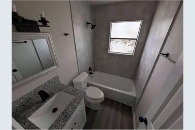 10922 Lockgate Lane, Houston, TX 77048 - Photo 16