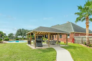 16337 County Rd 171, Danbury, TX 77534 - Photo 20
