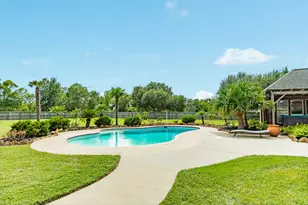 16337 County Rd 171, Danbury, TX 77534 - Photo 18