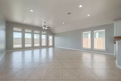 6015 Hewes Point Lane, Missouri City, TX 77459 - Photo 10